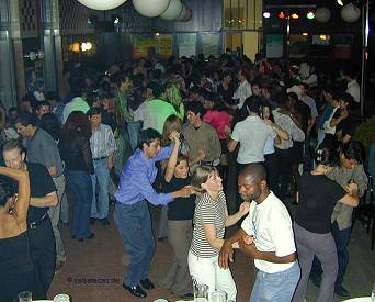 Salsa im Café der Kunsthalle in Bonn