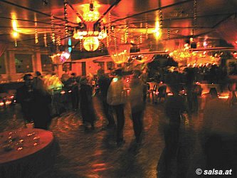 Köln: Salsa in der Tanzschule Schluerecki
